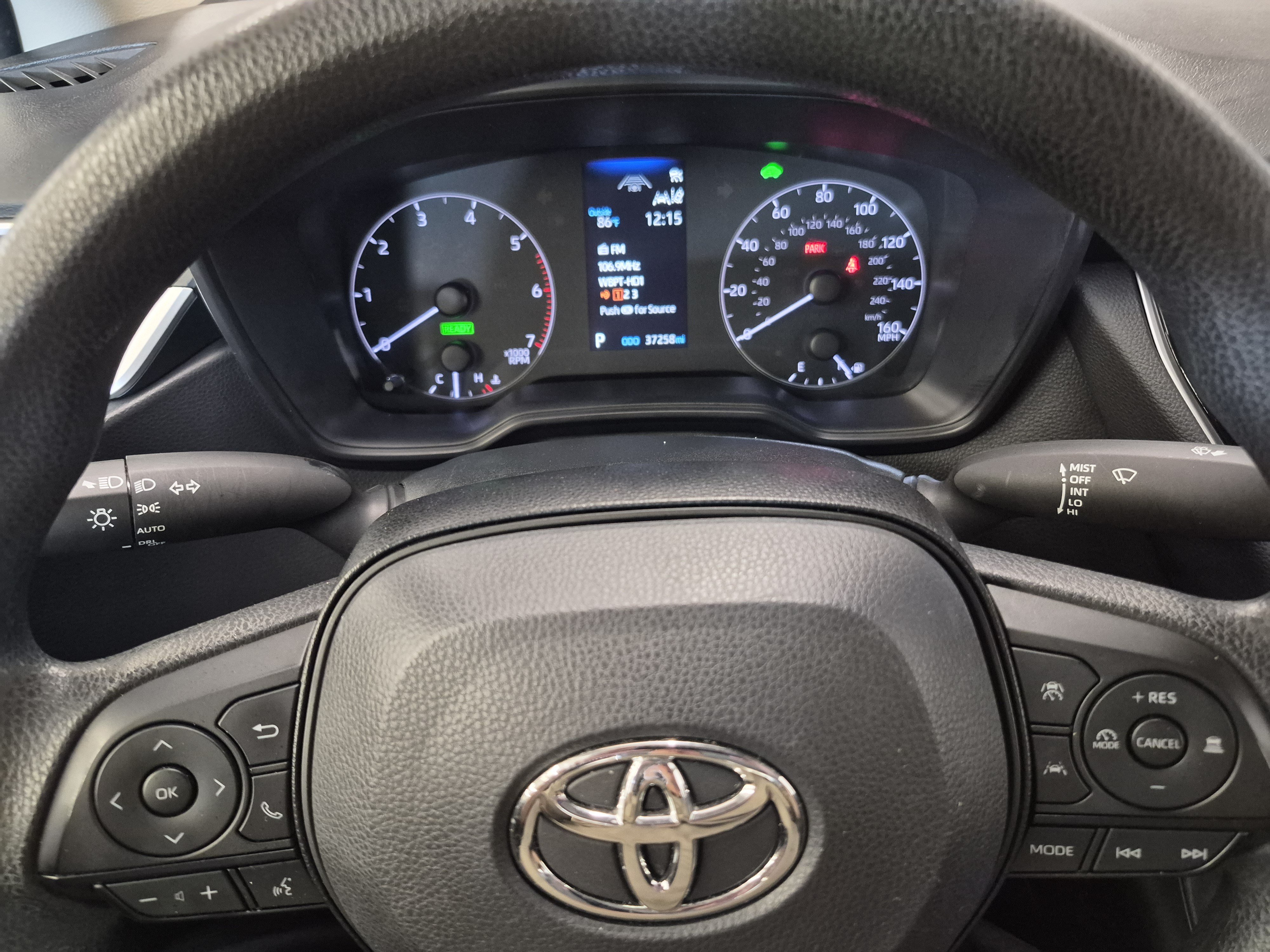 Used 2025 Toyota Corolla LE FWD image 25