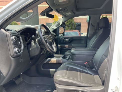 Used 2020 GMC Sierra 2500 Denali w/ Denali Ultimate Package AWD/4WD image 4