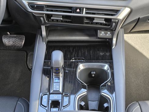 Used 2023 Lexus RX 350 FWD w/ Cold Area Package image 32