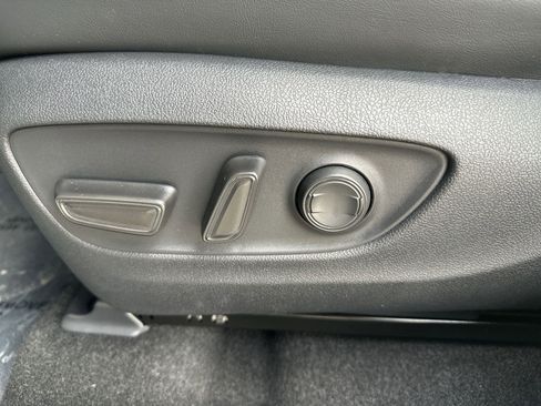 Used 2025 Toyota RAV4 XLE Premium image 14