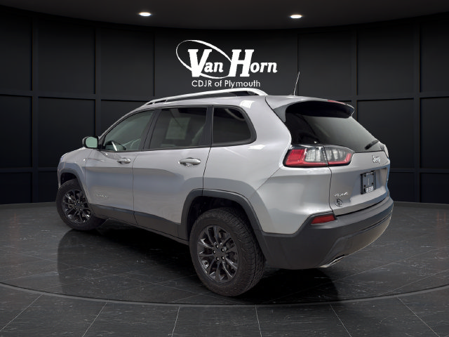 Used 2020 Jeep Cherokee Latitude AWD/4WD image 5