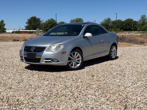 Used 2007 Volkswagen Eos 2.0T FWD image 3
