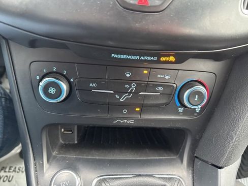 Used 2017 Ford Focus ST image 19