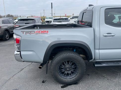 Used 2020 Toyota Tacoma TRD Off-Road image 26