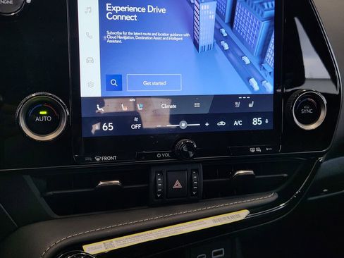 Used 2025 Lexus NX 350 AWD w/ Premium Package image 18