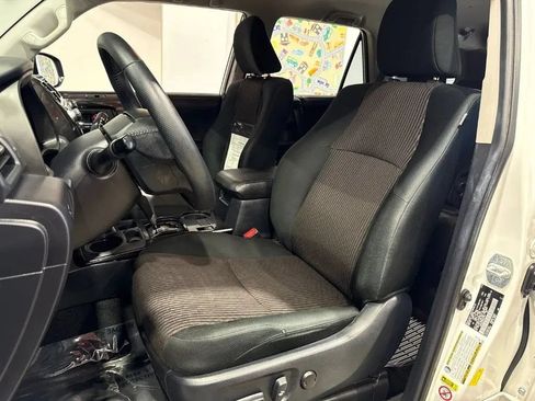 Used 2019 Toyota 4Runner TRD Off-Road AWD/4WD image 12