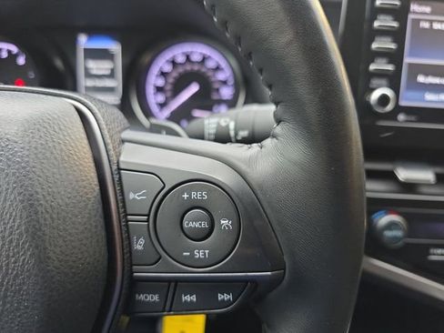 Used 2024 Toyota Camry SE image 7