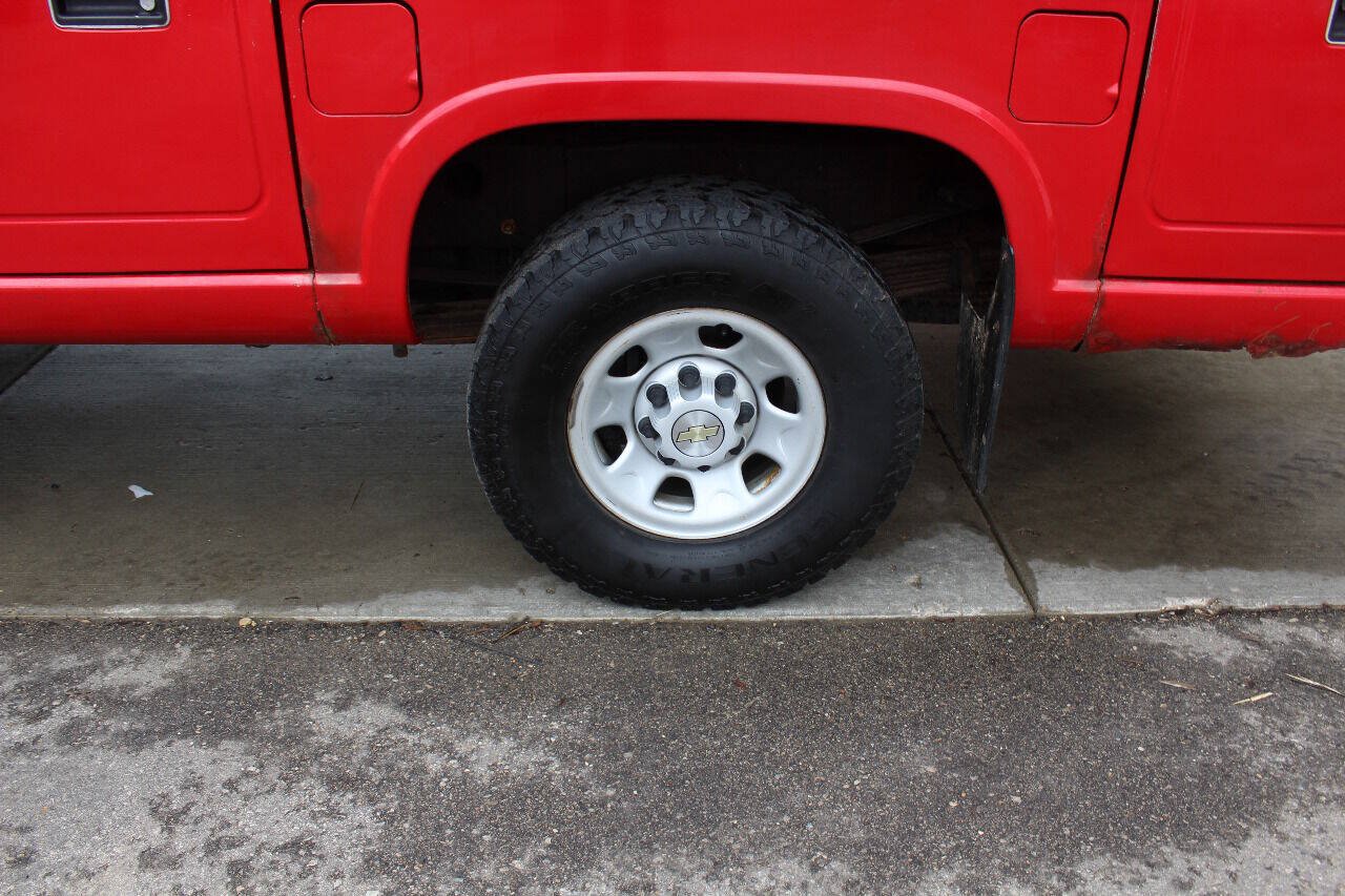Used 2005 Chevrolet Silverado 3500 4x4 Regular Cab image 20