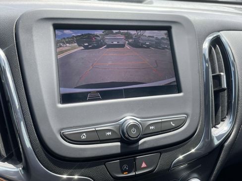 Used 2024 Chevrolet Equinox RS FWD image 27