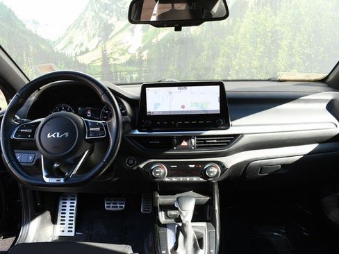 Used 2022 Kia Forte GT-Line image 18