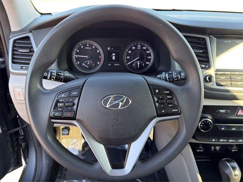 Used 2018 Hyundai Tucson SEL image 17