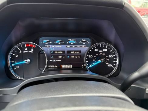 Used 2019 Ford F250 Lariat w/ Lariat Value Package AWD/4WD image 2
