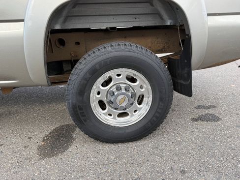 Used 2003 Chevrolet Silverado 2500 LS w/ Skid Plate Package image 54