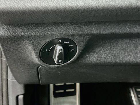 Used 2025 Volkswagen Jetta Sport FWD image 17