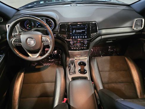 Used 2021 Jeep Grand Cherokee Laredo X image 9