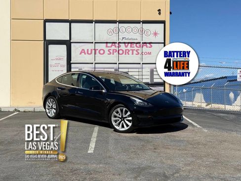 Used 2019 Tesla Model 3 Standard Range Plus image 1