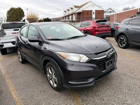 Used 2017 Honda HR-V LX image 4