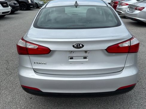 Used 2016 Kia Forte LX image 3
