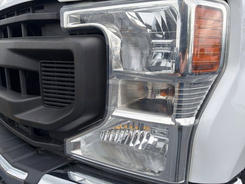 Used 2020 Ford F250 XL w/ Power Equipment Group AWD/4WD image 9