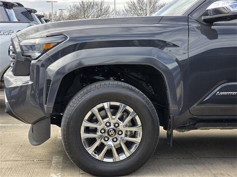 Used 2025 Toyota Tacoma Limited image 5