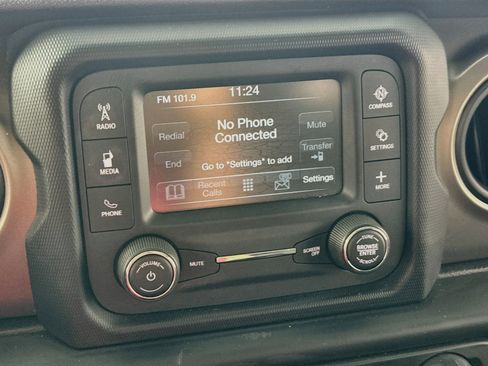 Used 2018 Jeep Wrangler Unlimited Sport S AWD/4WD image 15