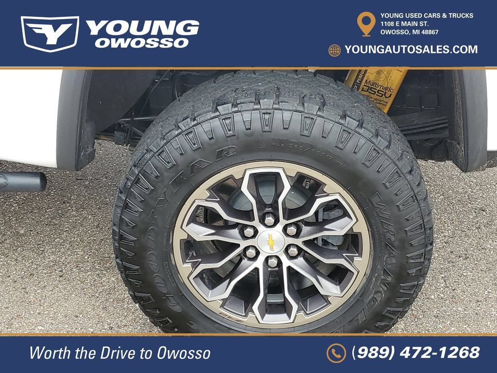 Used 2022 Chevrolet Colorado ZR2 AWD/4WD image 32