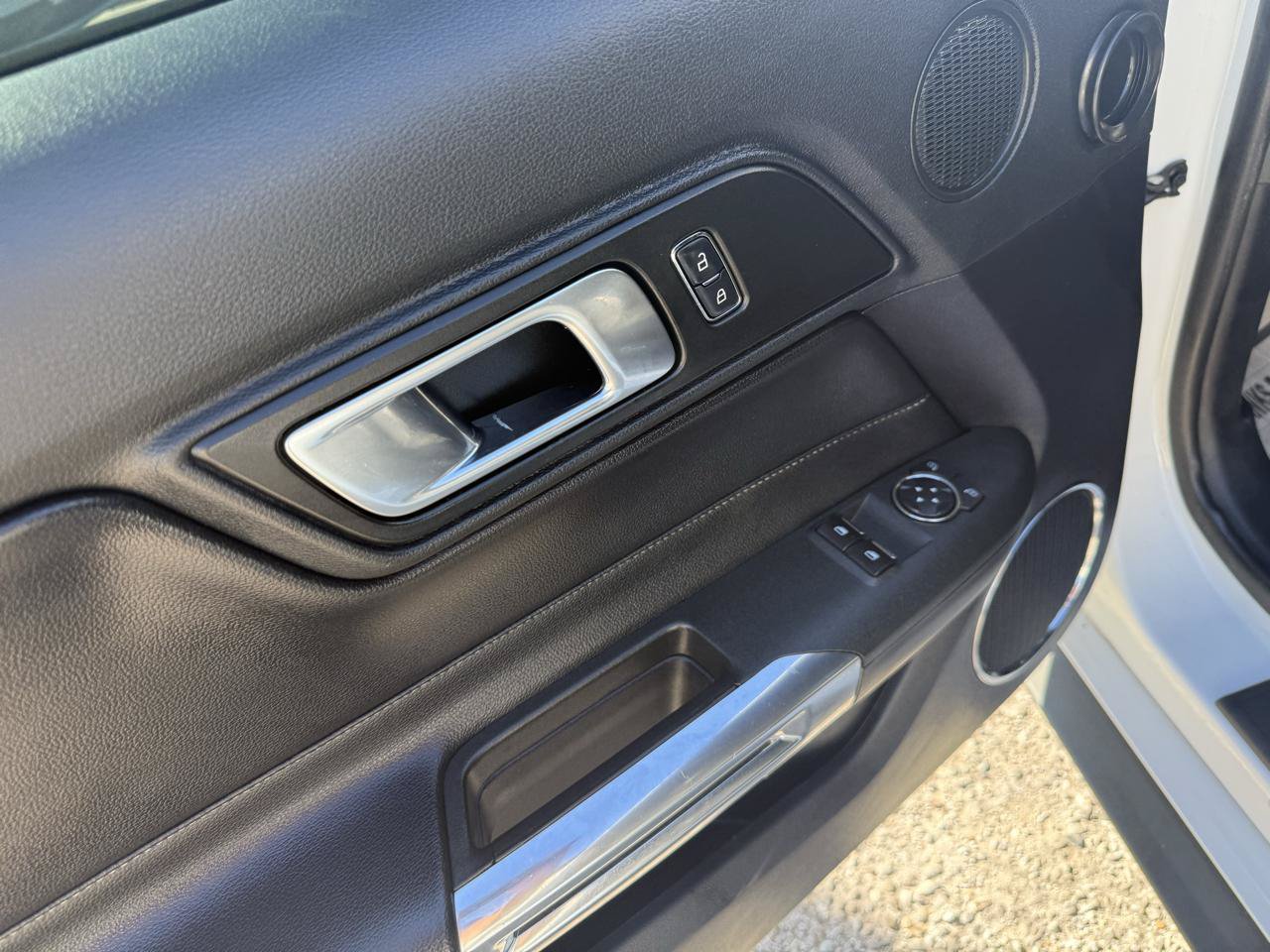 Used 2019 Ford Mustang GT Premium RWD image 13