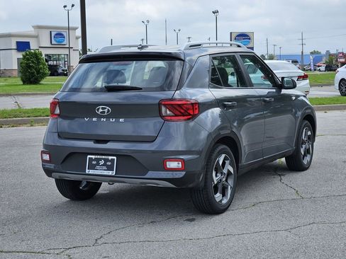 New 2026 Hyundai Venue SEL FWD image 7