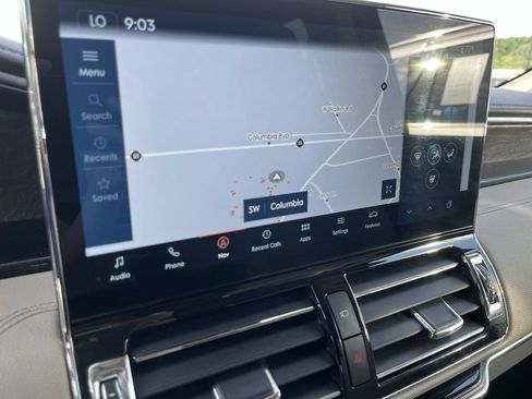Used 2024 Lincoln Navigator Reserve AWD/4WD image 18