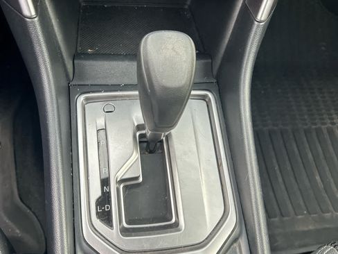 Used 2023 Subaru Forester Premium AWD/4WD image 7