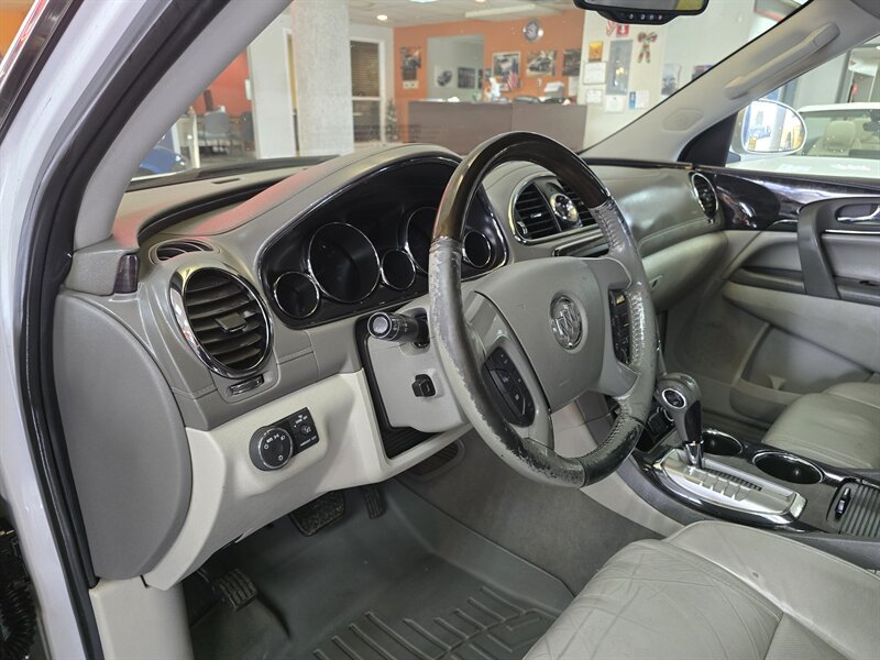 Used 2016 Buick Enclave Premium w/ Experience Buick Package FWD image 8