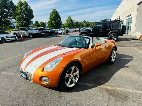 Used 2006 Pontiac Solstice Convertible w/ Premium Package RWD image 29