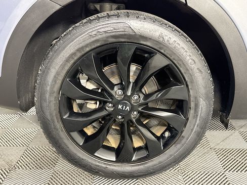 Used 2019 Kia Sorento S image 31