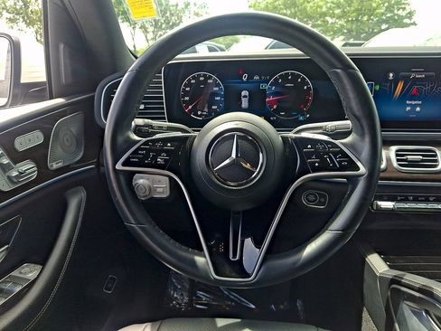 Used 2024 Mercedes-Benz GLE 350 4MATIC image 19
