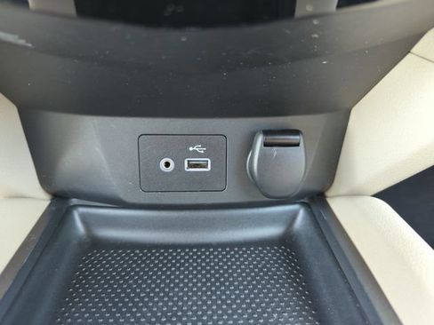Certified 2019 Nissan Rogue SV FWD image 41