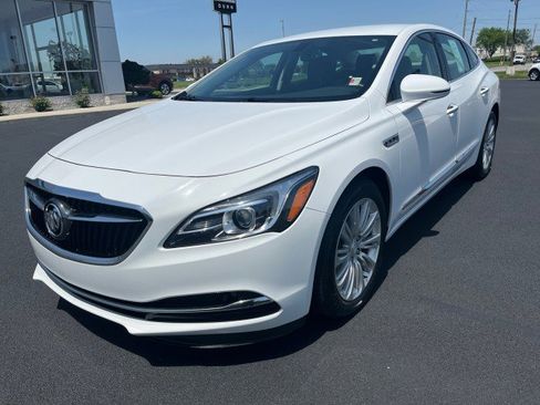 Used 2018 Buick LaCrosse Essence image 7