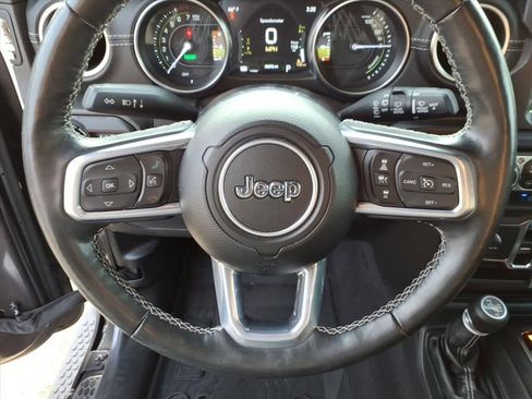 Used 2021 Jeep Wrangler Unlimited Sahara w/ Cold Weather Group image 20