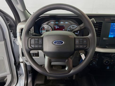 Used 2023 Ford F250 XL image 13