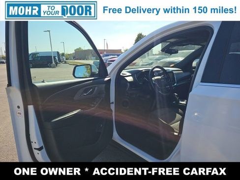 Used 2023 Chevrolet Traverse LT image 26
