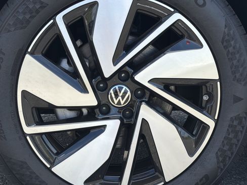 Certified 2026 Volkswagen Atlas SE AWD/4WD image 13