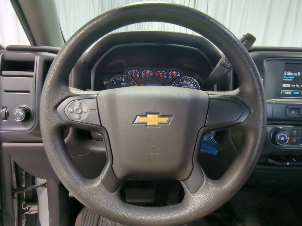 Used 2019 Chevrolet Silverado 1500 Custom w/ Custom Convenience Package AWD/4WD image 28