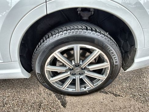 Used 2018 Audi Q7 3.0T Prestige w/ Prestige Package image 22