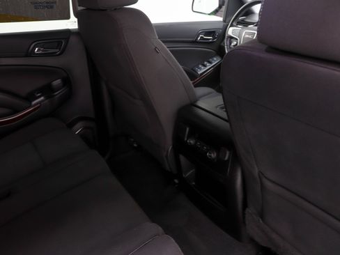 Used 2020 GMC Yukon XL SLE w/ SLE Value Package AWD/4WD image 16