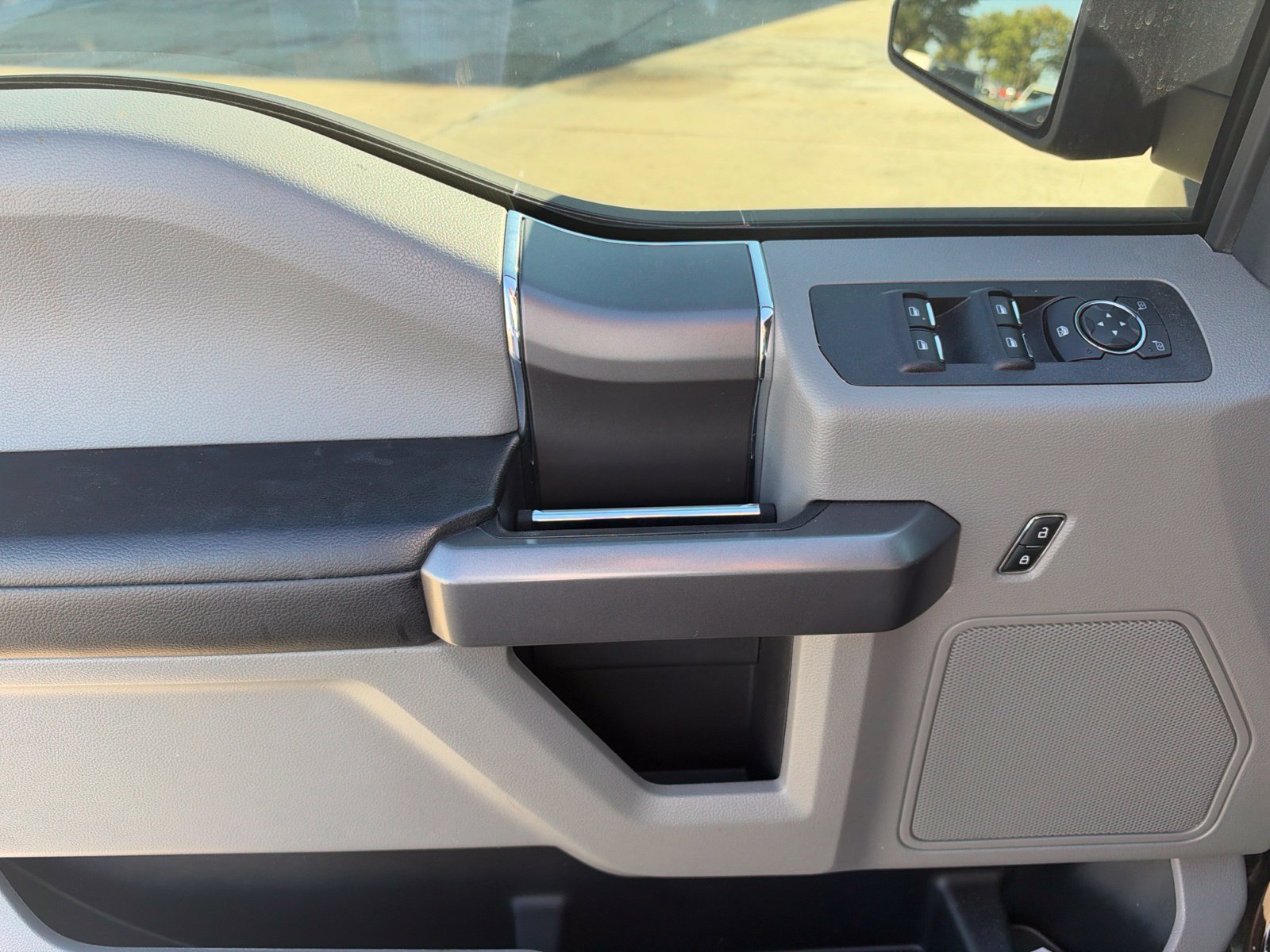 Used 2020 Ford F150 XLT w/ Equipment Group 302A Luxury RWD image 15