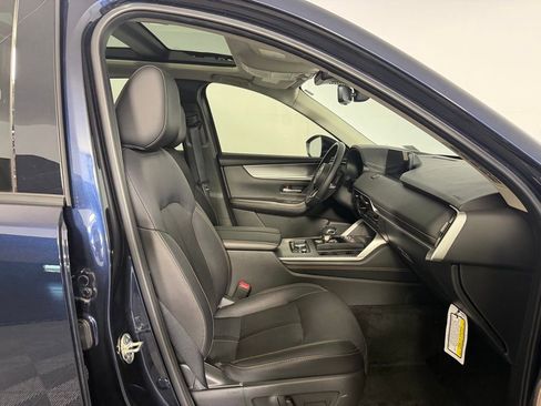 Used 2024 MAZDA CX-90 Plug-In Hybrid w/ Premium Pkg image 33