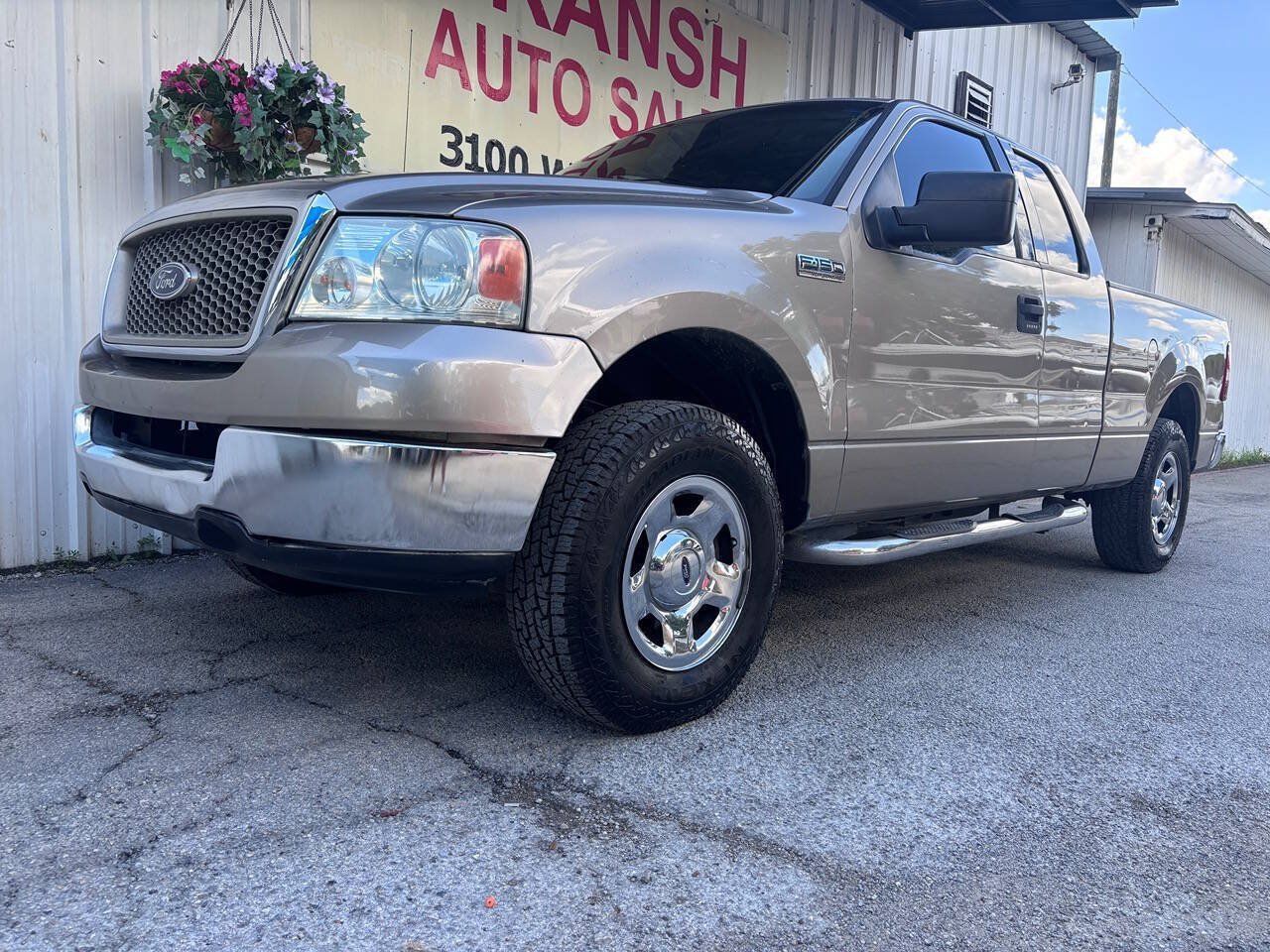 Used 2004 Ford F150 XL RWD image 4