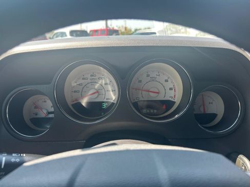 Used 2011 Dodge Challenger R/T RWD image 14
