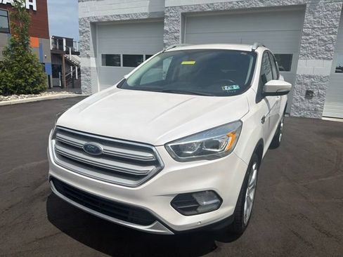 Certified 2019 Ford Escape Titanium AWD/4WD image 1