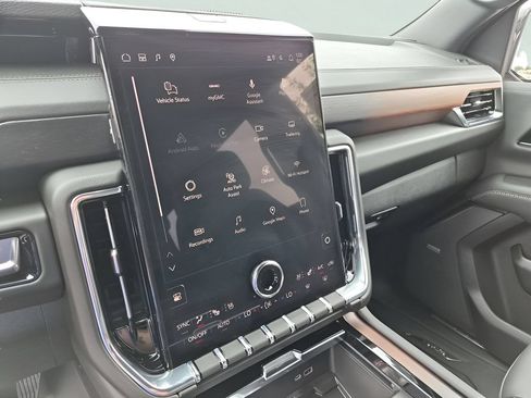 New 2026 GMC Yukon Denali w/ Advanced Technology Package AWD/4WD image 21