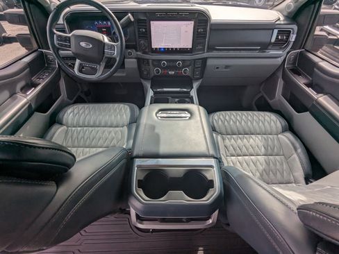 Used 2024 Ford F450 Limited image 29